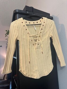 Preloved Free People Lace-Up Cable Knit Long Sleeve Top - Cream